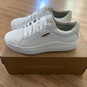 Women's Time Off Sneaker White Size 6.5